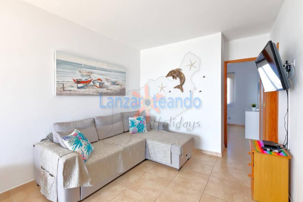 Vivienda Vacacional Dolphin Tías Eksteriør bilde
